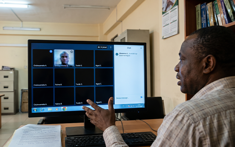 Online class session: students with cameras off minimal interaction lecturer speaking to silent screen represents poor engagement in traditional LMS setup